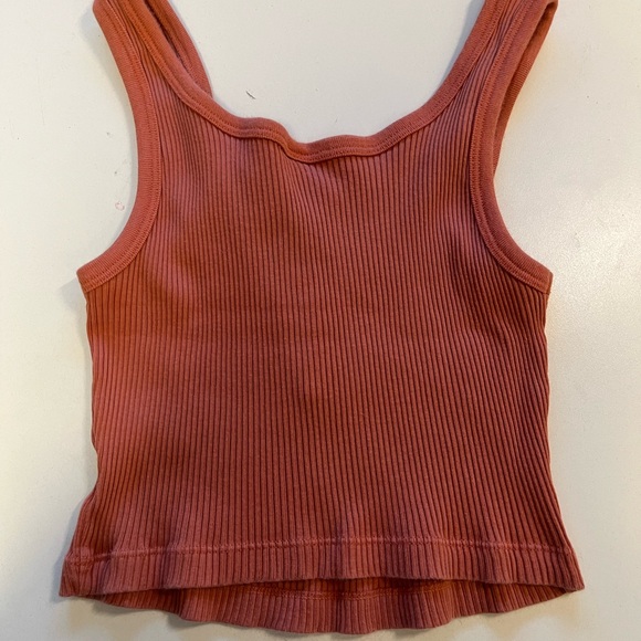 Bright Red Cropped Tank Top - Picture 2 of 2